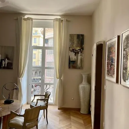 Vera Apartamento Niza